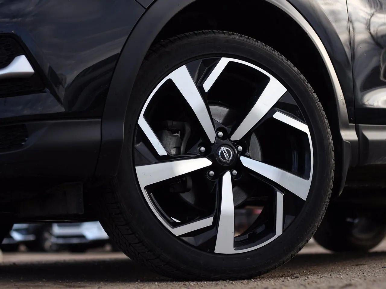 2020 Nissan Qashqai S-1