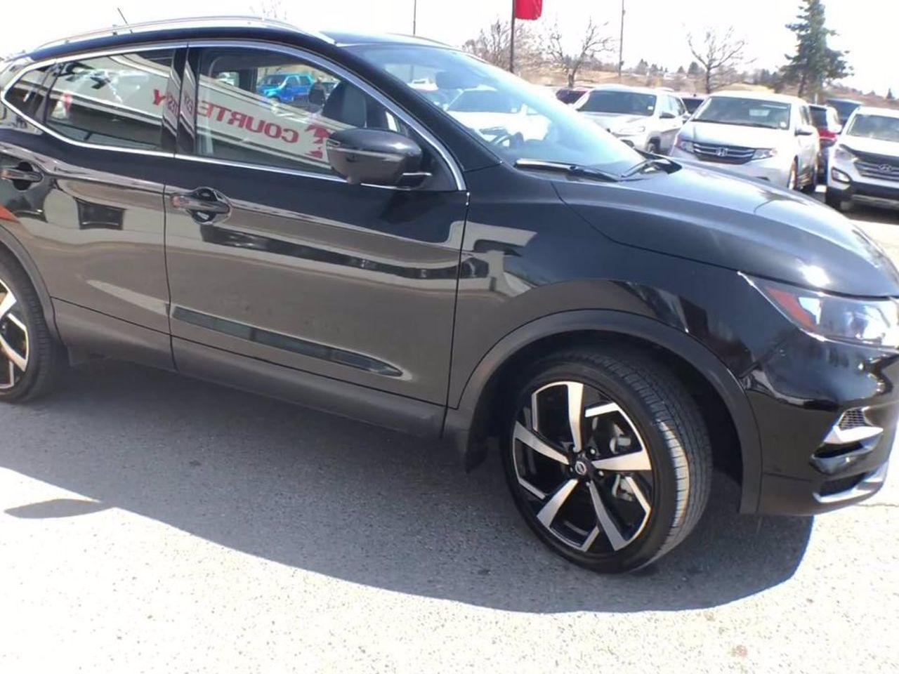 2020 Nissan Qashqai S-1