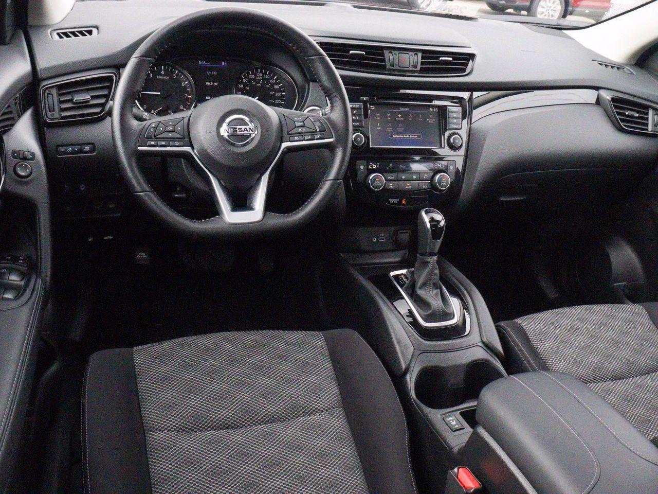 2020 Nissan Rogue Sport S-1