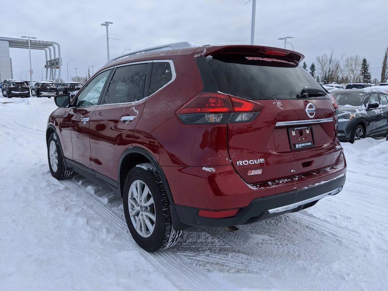 2020 Nissan Rogue S-4