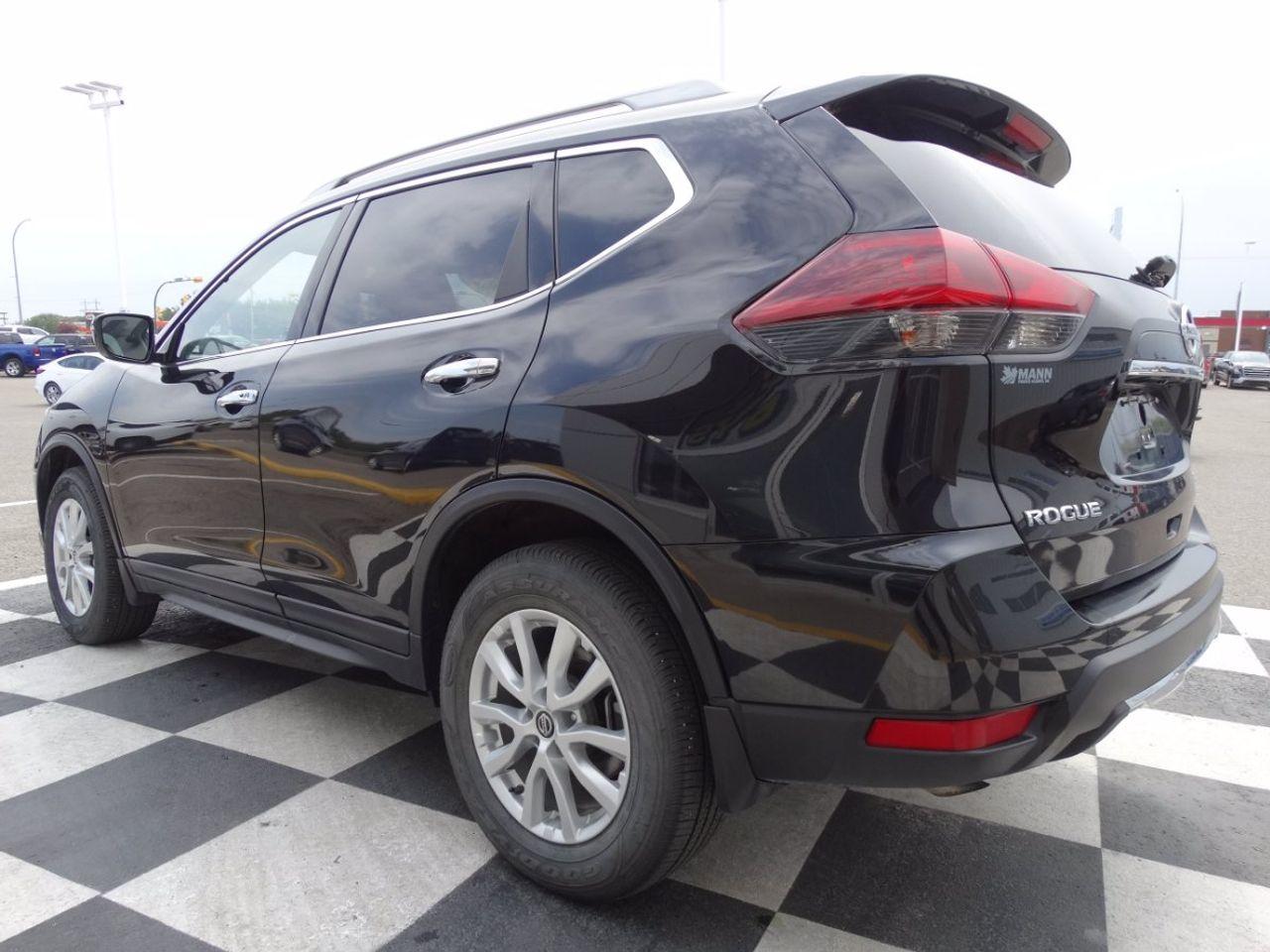 2020 Nissan Rogue S-4