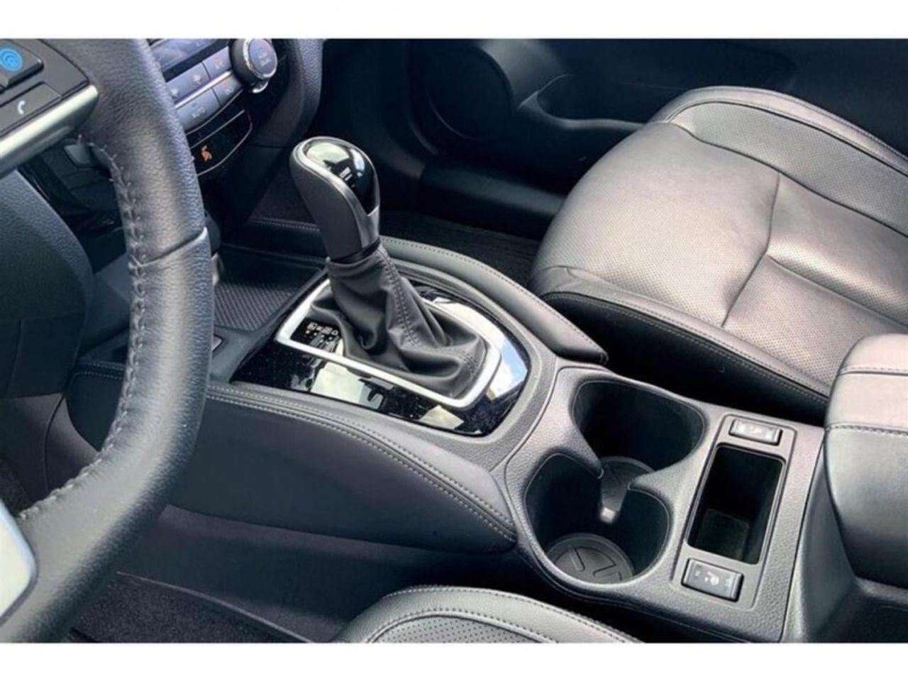 2020 Nissan Rogue S-4