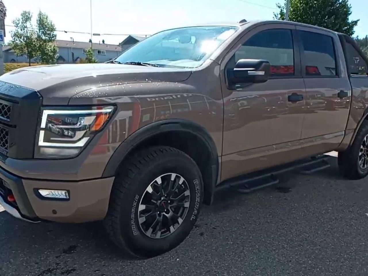 2020 Nissan Titan -3
