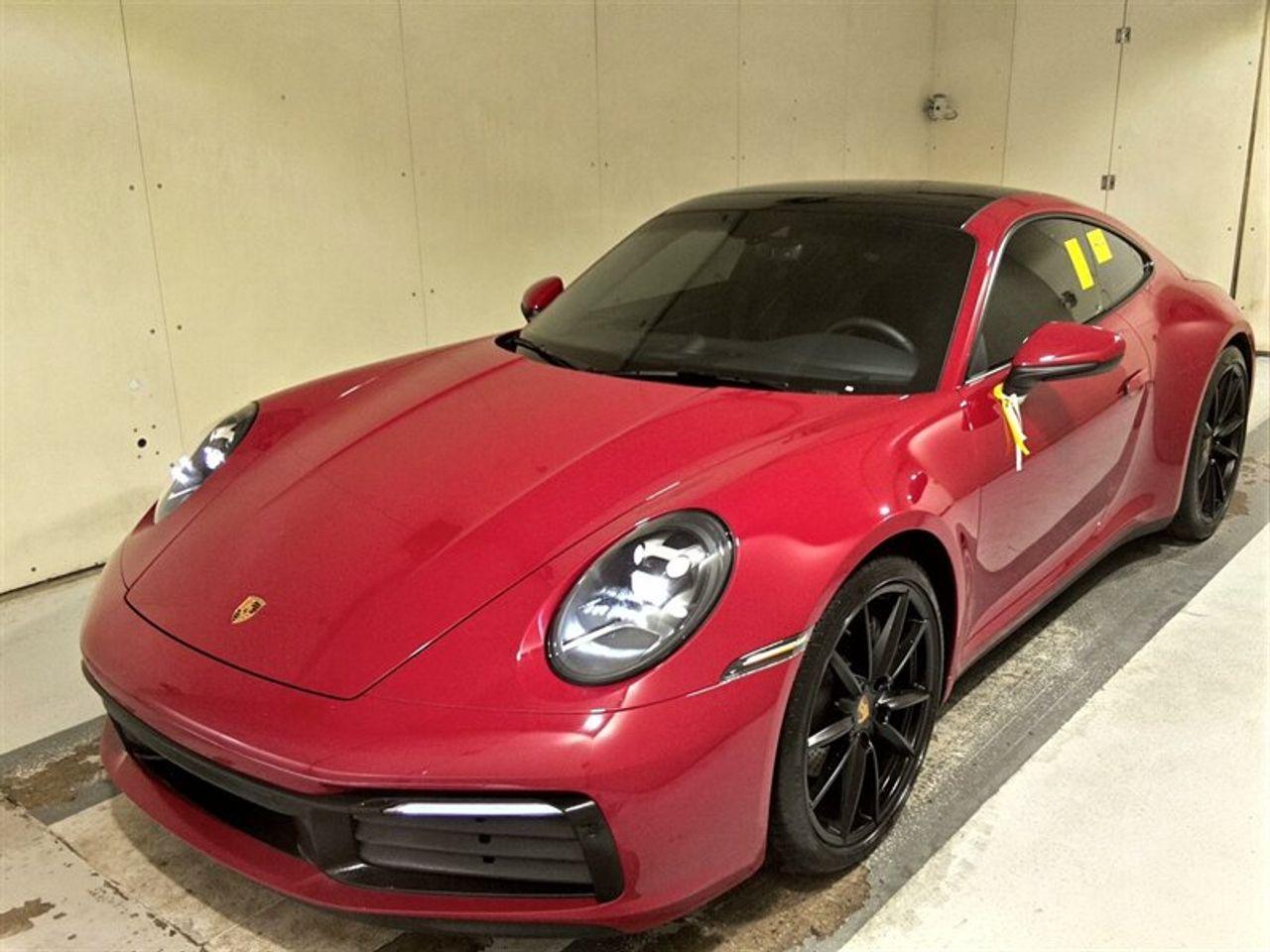 2020 Porsche 911 Carrera 4-0