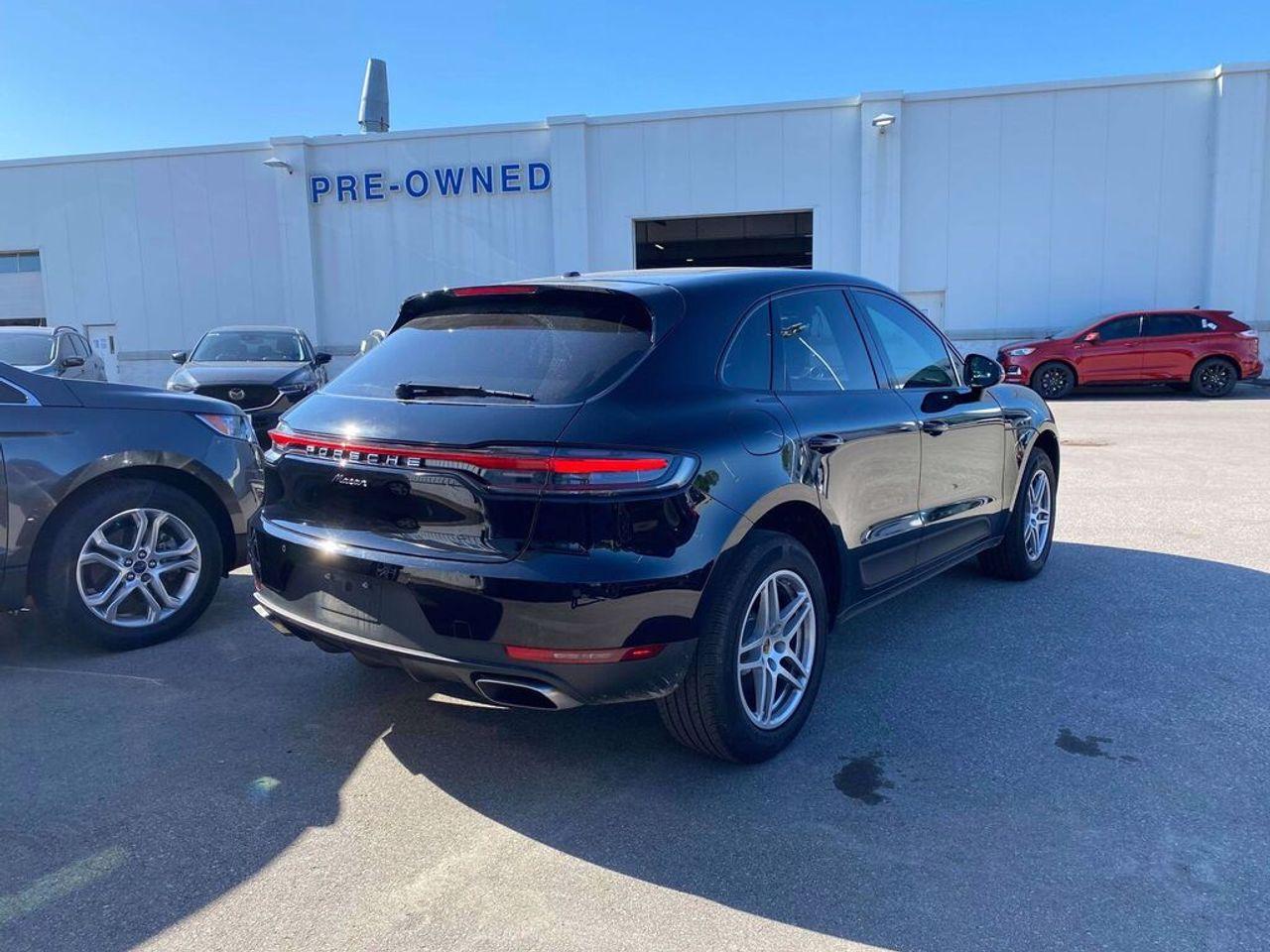 2020 Porsche Macan Base-3