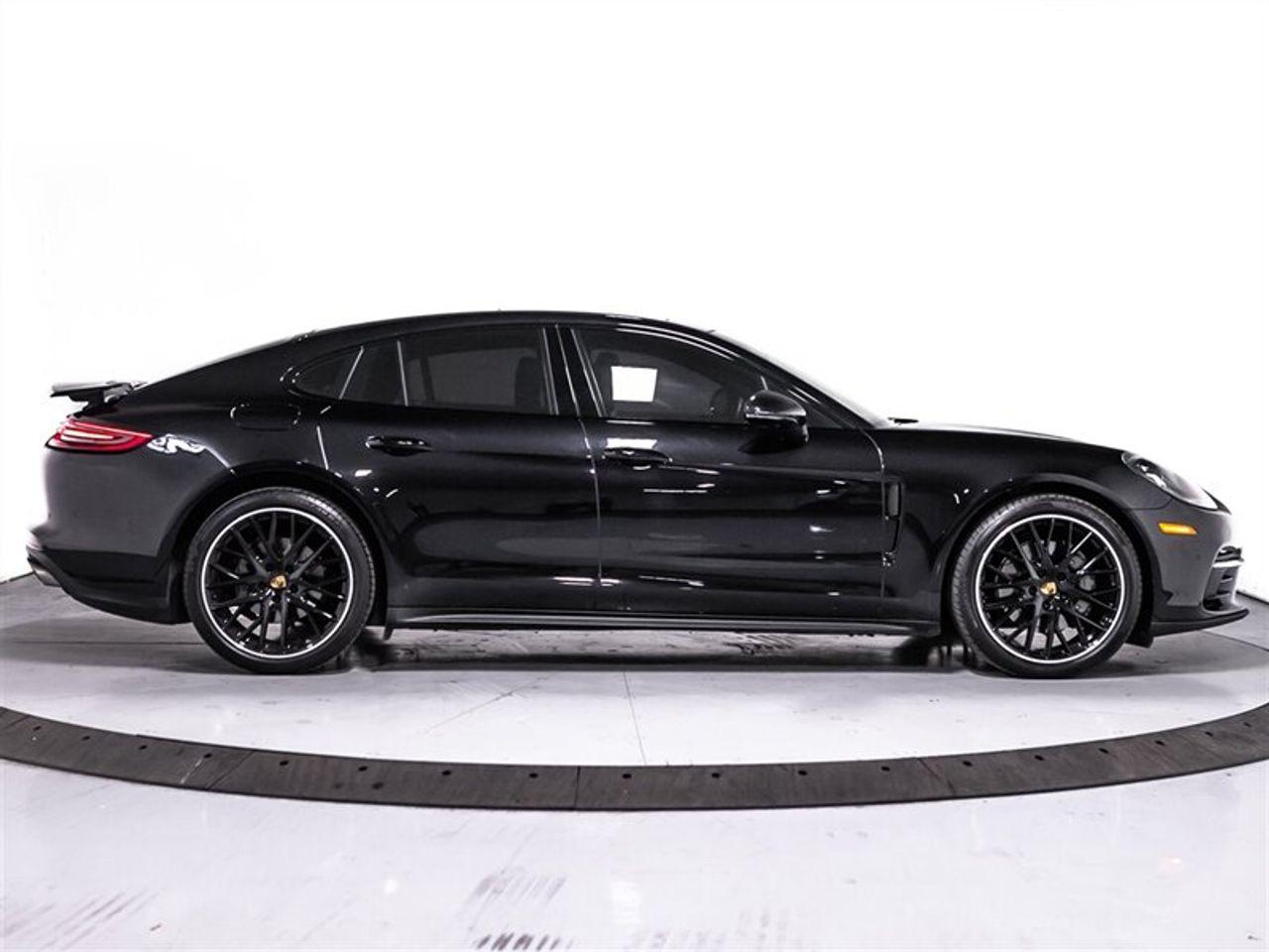 2020 Porsche Panamera 4S-3