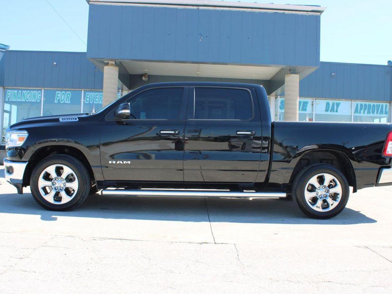 2020 Ram 1500 Big Horn-1