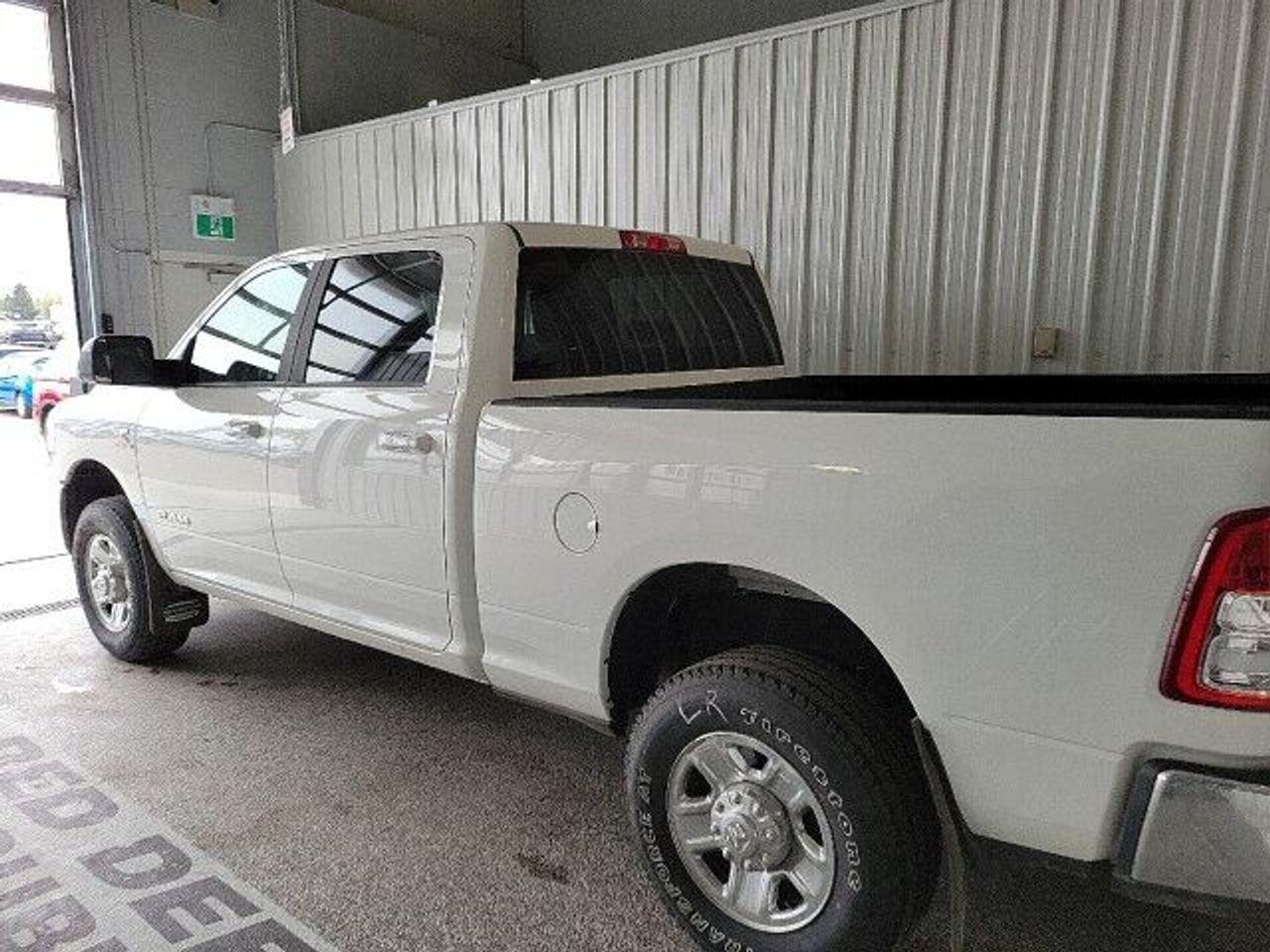 2020 Ram 3500 Big Horn-2