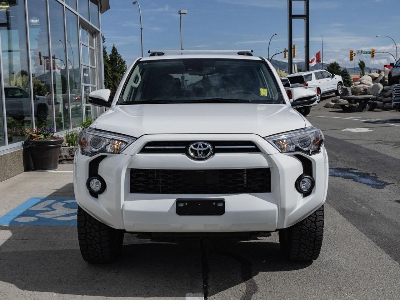 2020 Toyota 4Runner SR5-2