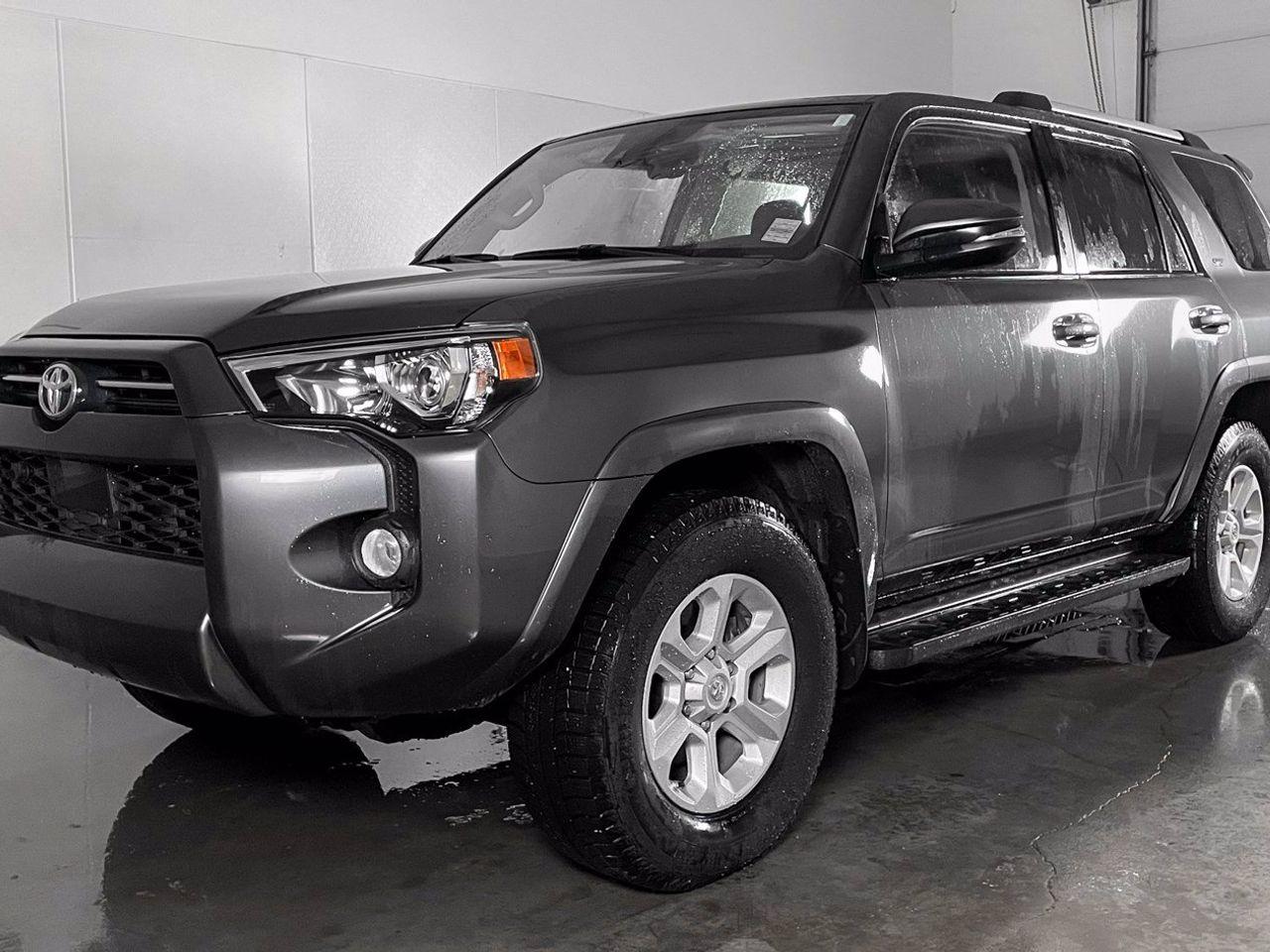 2020 Toyota 4Runner SR5-2