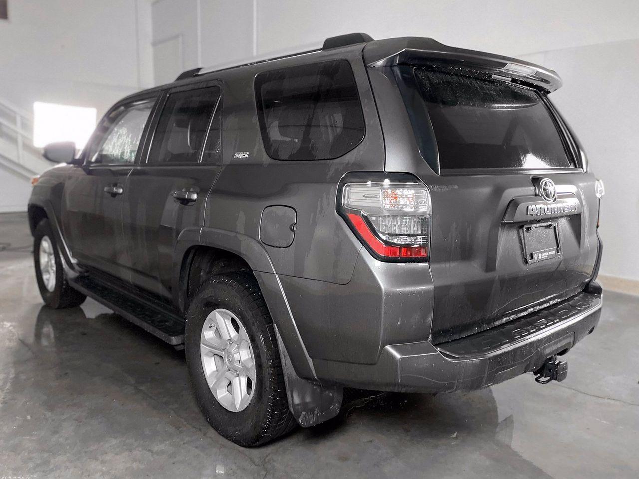 2020 Toyota 4Runner SR5-4