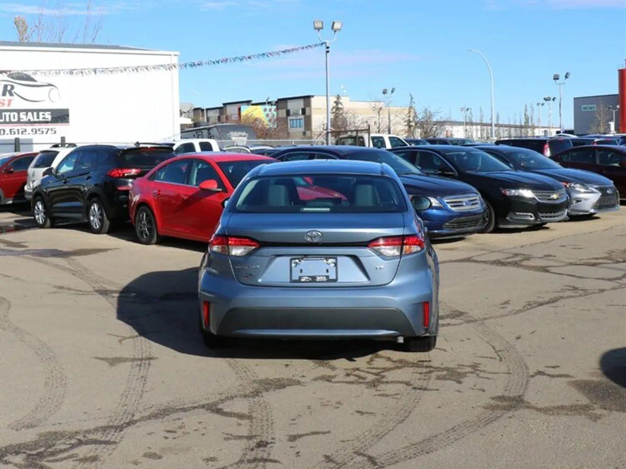 2020 Toyota Corolla LE-3