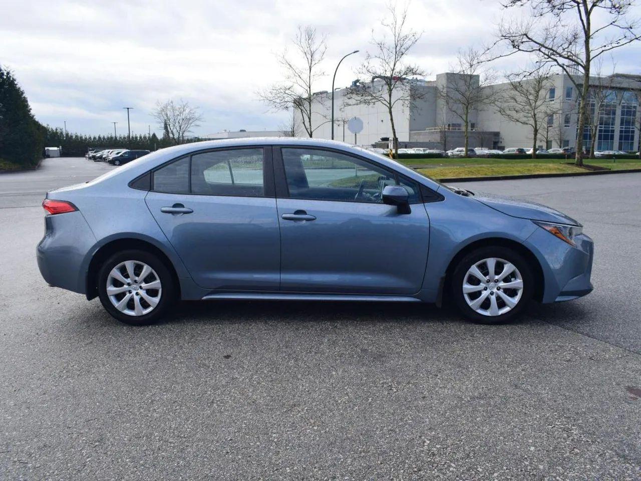 2020 Toyota Corolla LE-4