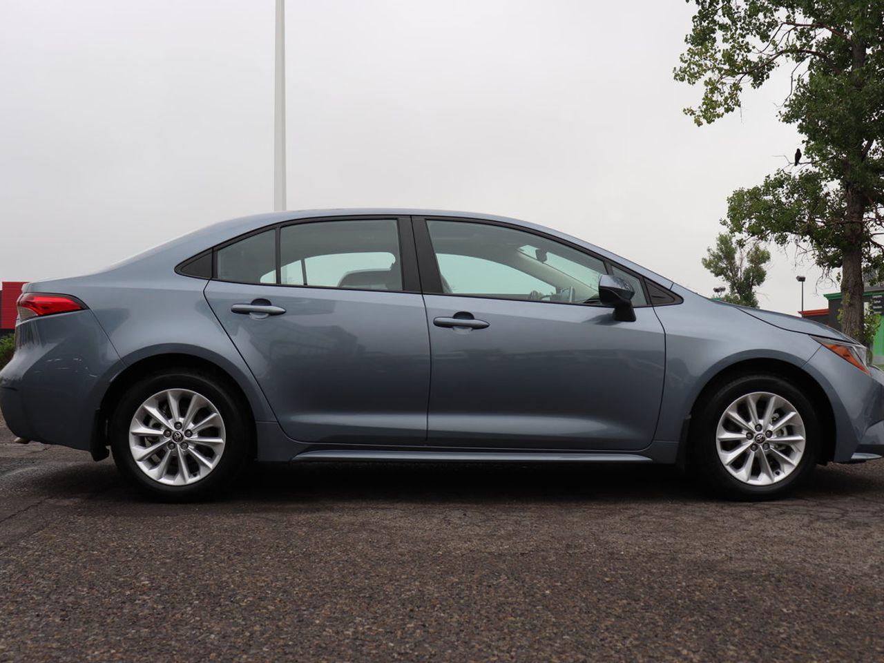 2020 Toyota Corolla LE-4