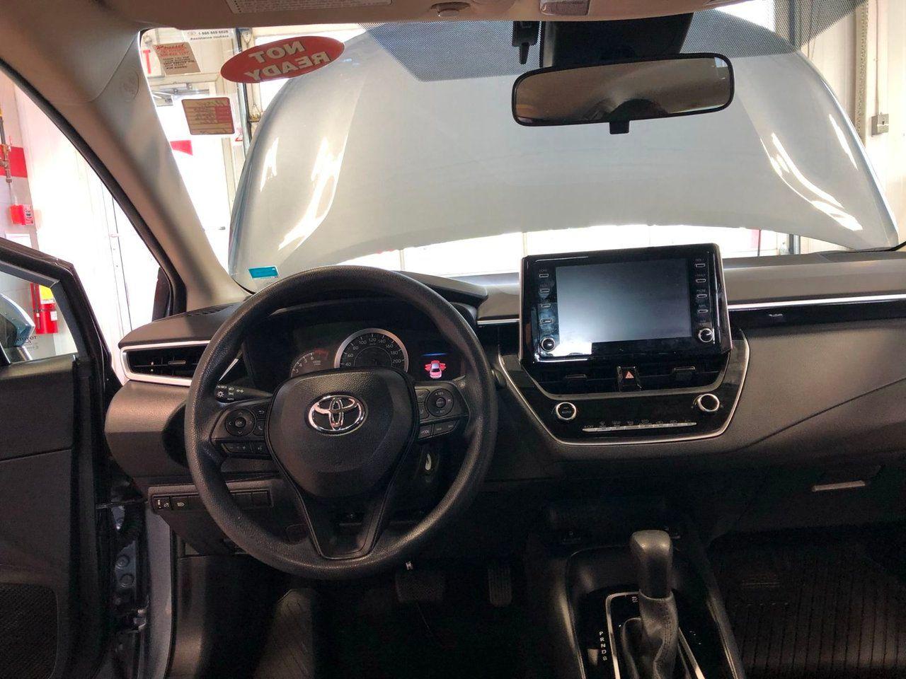 2020 Toyota Corolla LE-4
