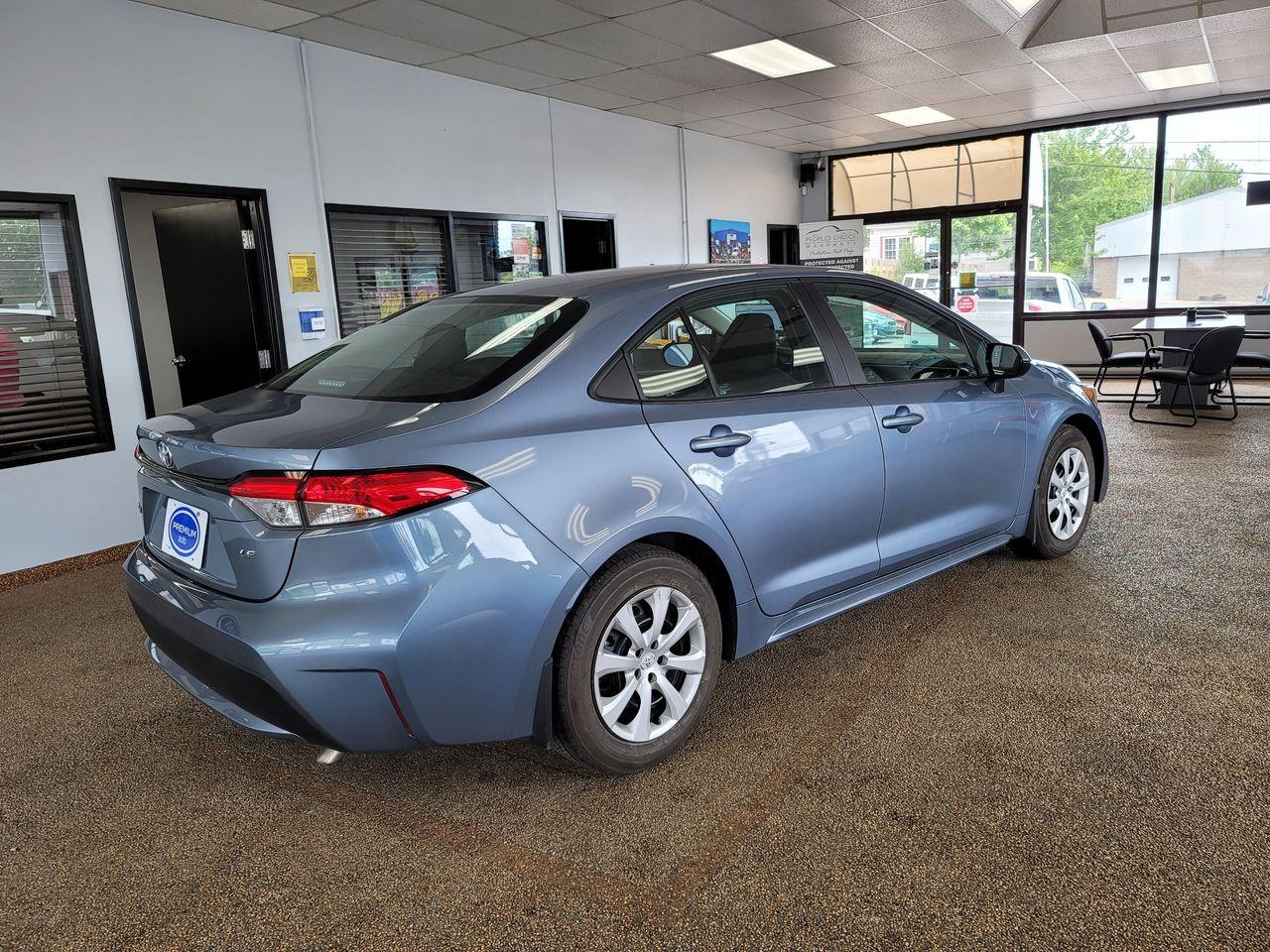 2020 Toyota Corolla LE-4