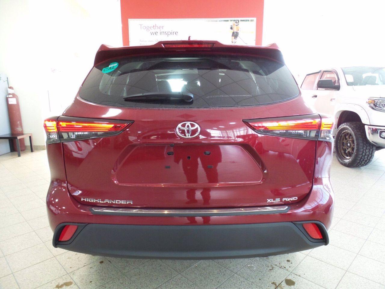 2020 Toyota Highlander XLE-2