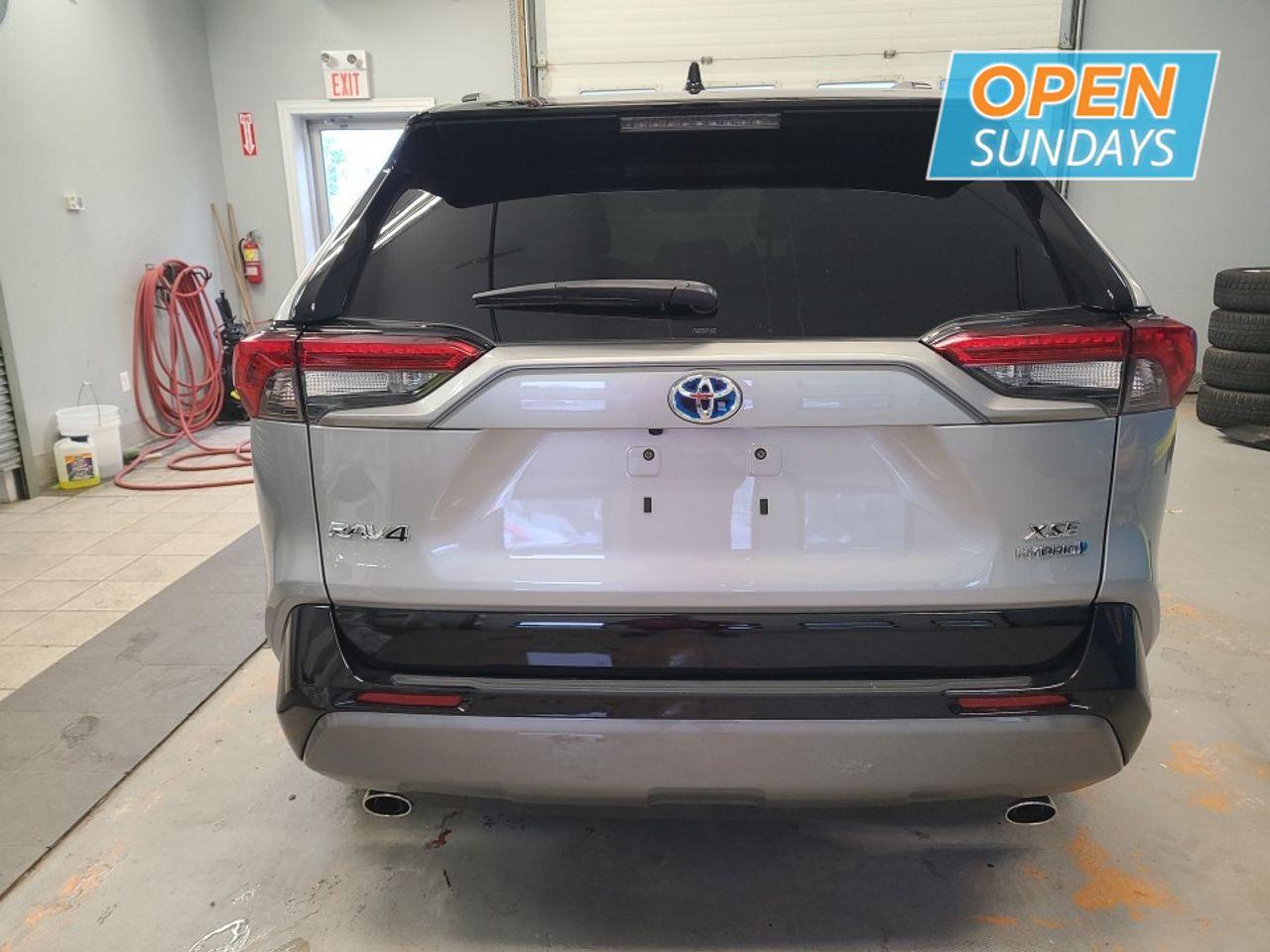 2020 Toyota RAV4 Hybrid XLE-3