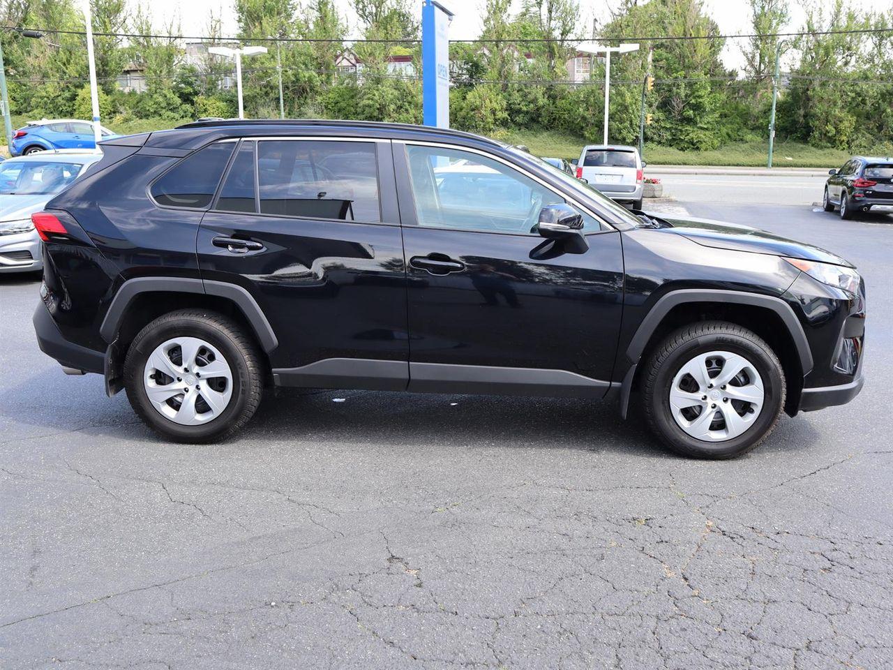 2020 Toyota RAV4 LE-3