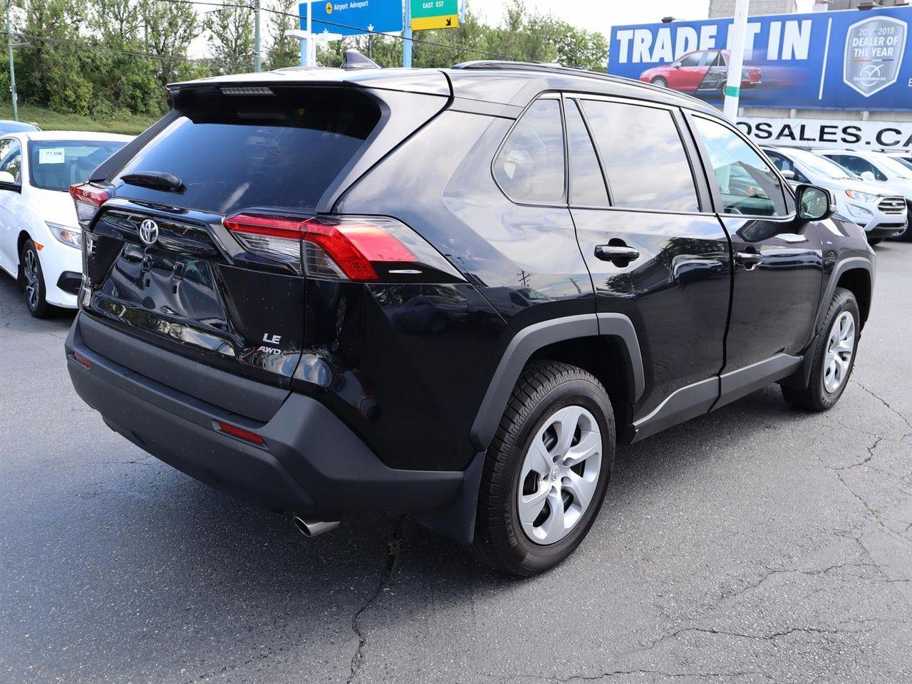 2020 Toyota RAV4 LE-4