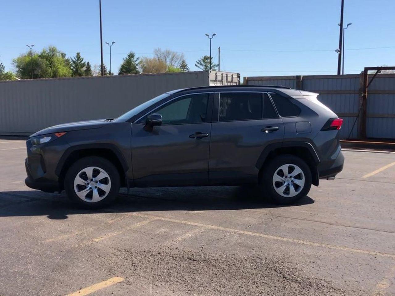 2020 Toyota RAV4 LE-4