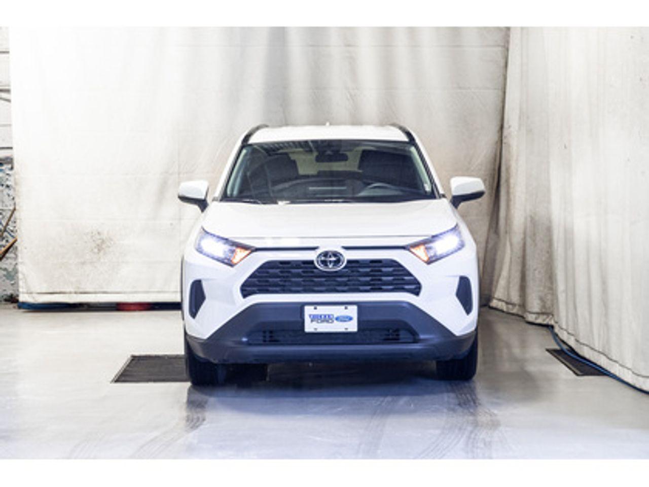2020 Toyota RAV4 LE-1