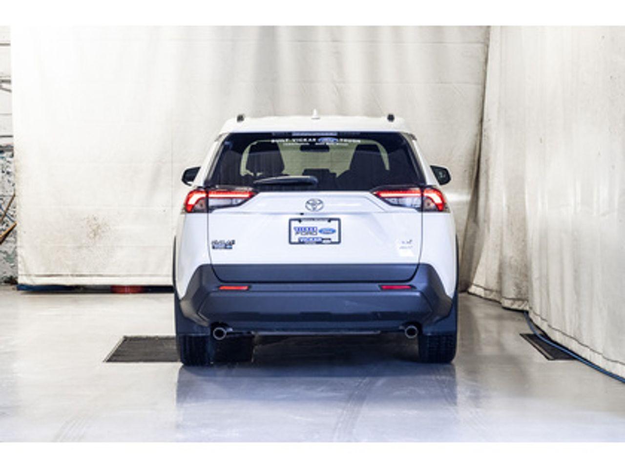 2020 Toyota RAV4 LE-2
