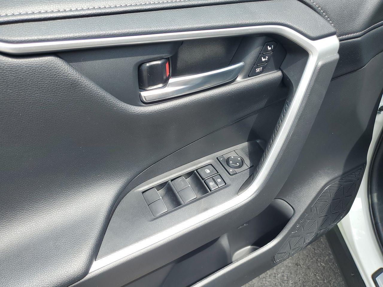 2020 Toyota RAV4 Limited-3