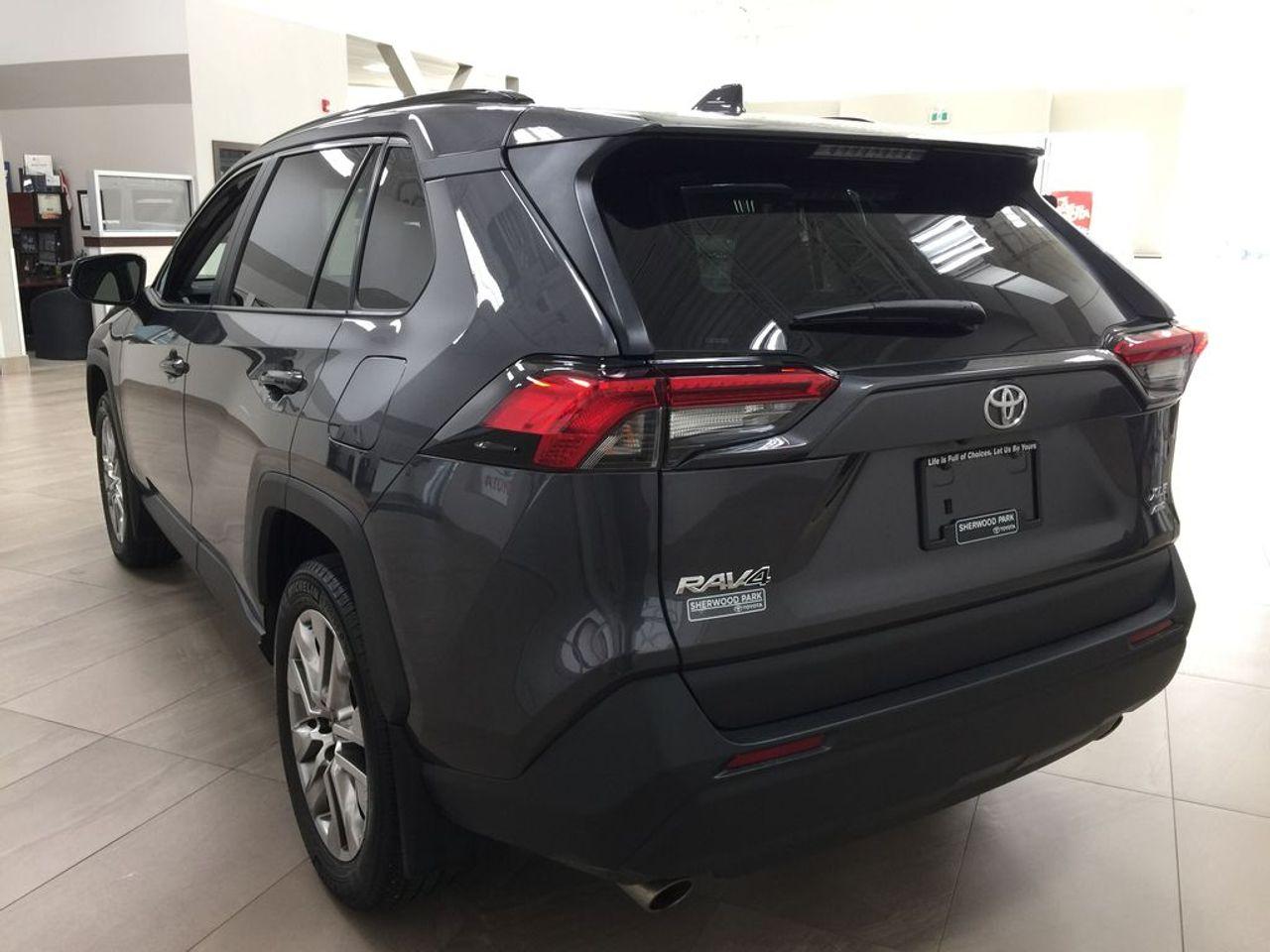 2020 Toyota RAV4 XLE-4