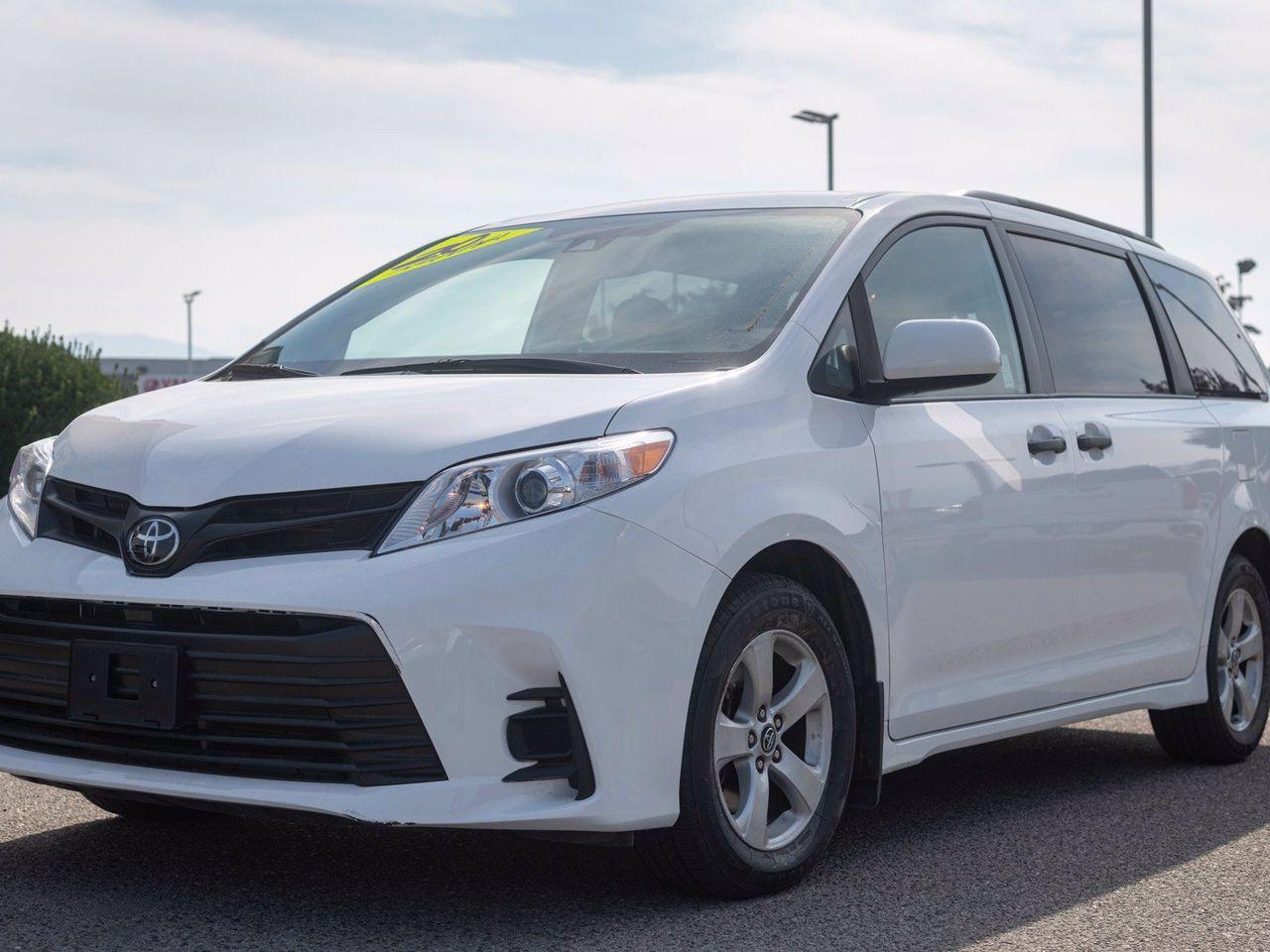 2020 Toyota Sienna CE-2