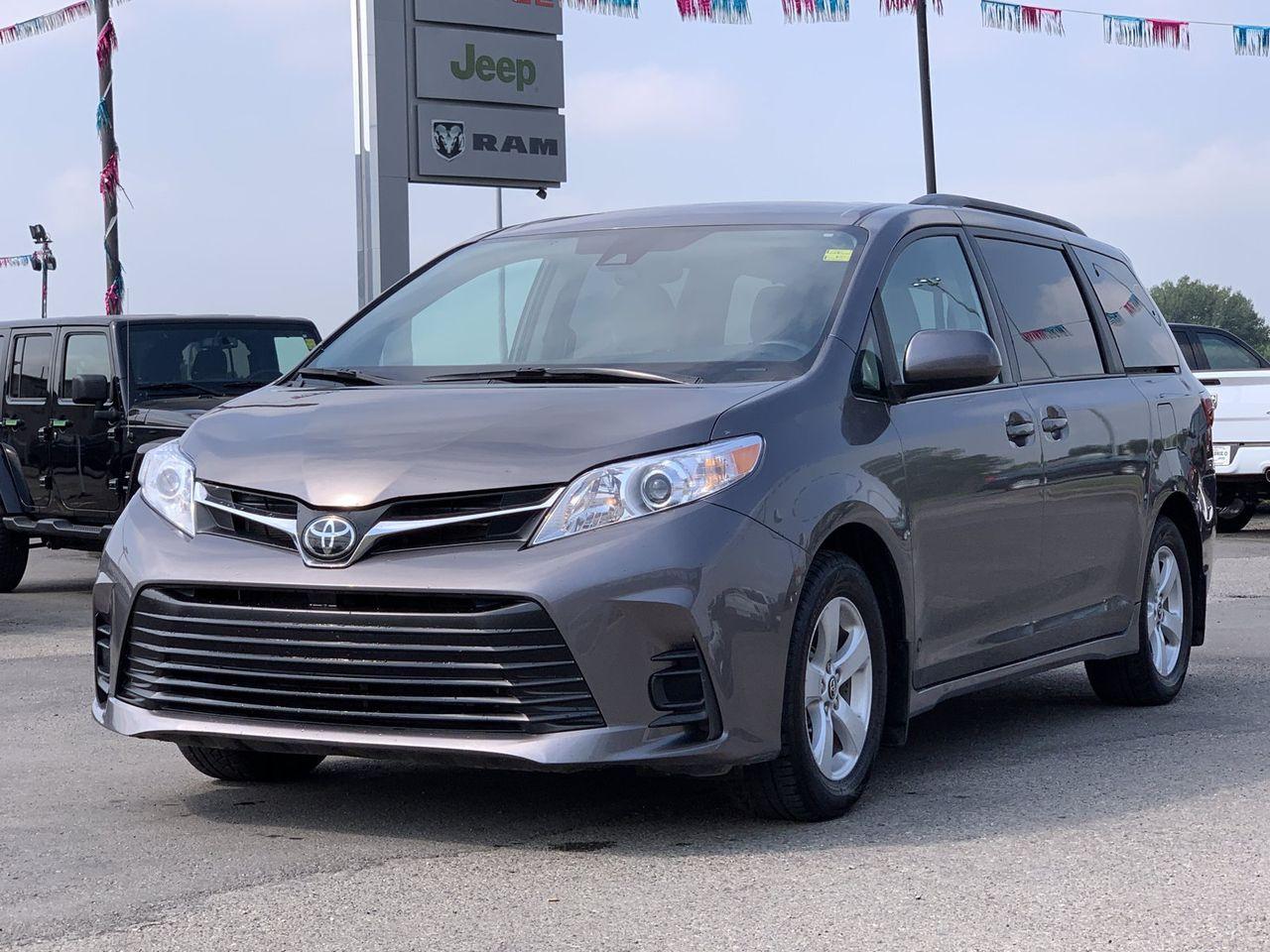 2020 Toyota Sienna LE-2