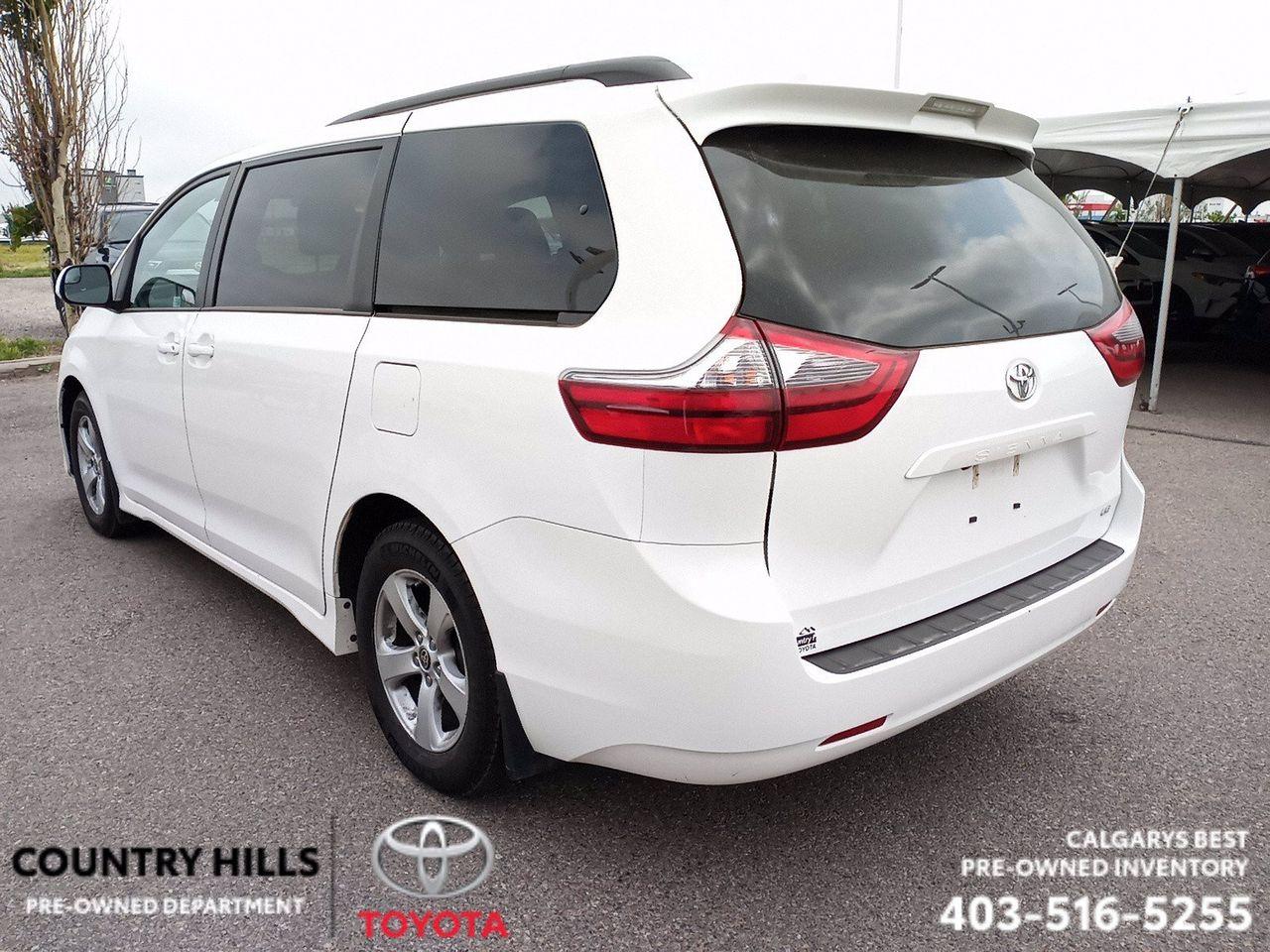 2020 Toyota Sienna LE-3