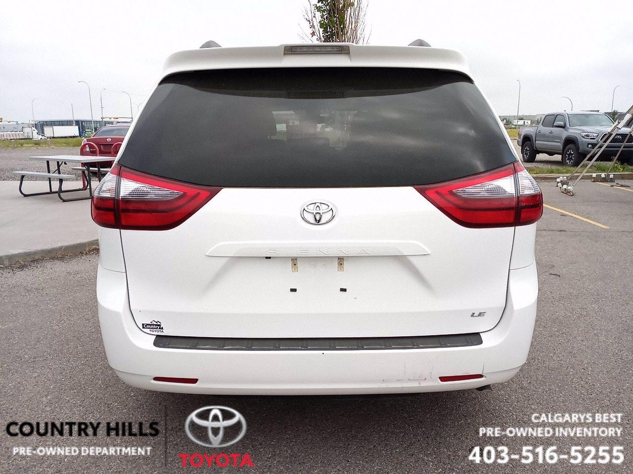 2020 Toyota Sienna LE-4