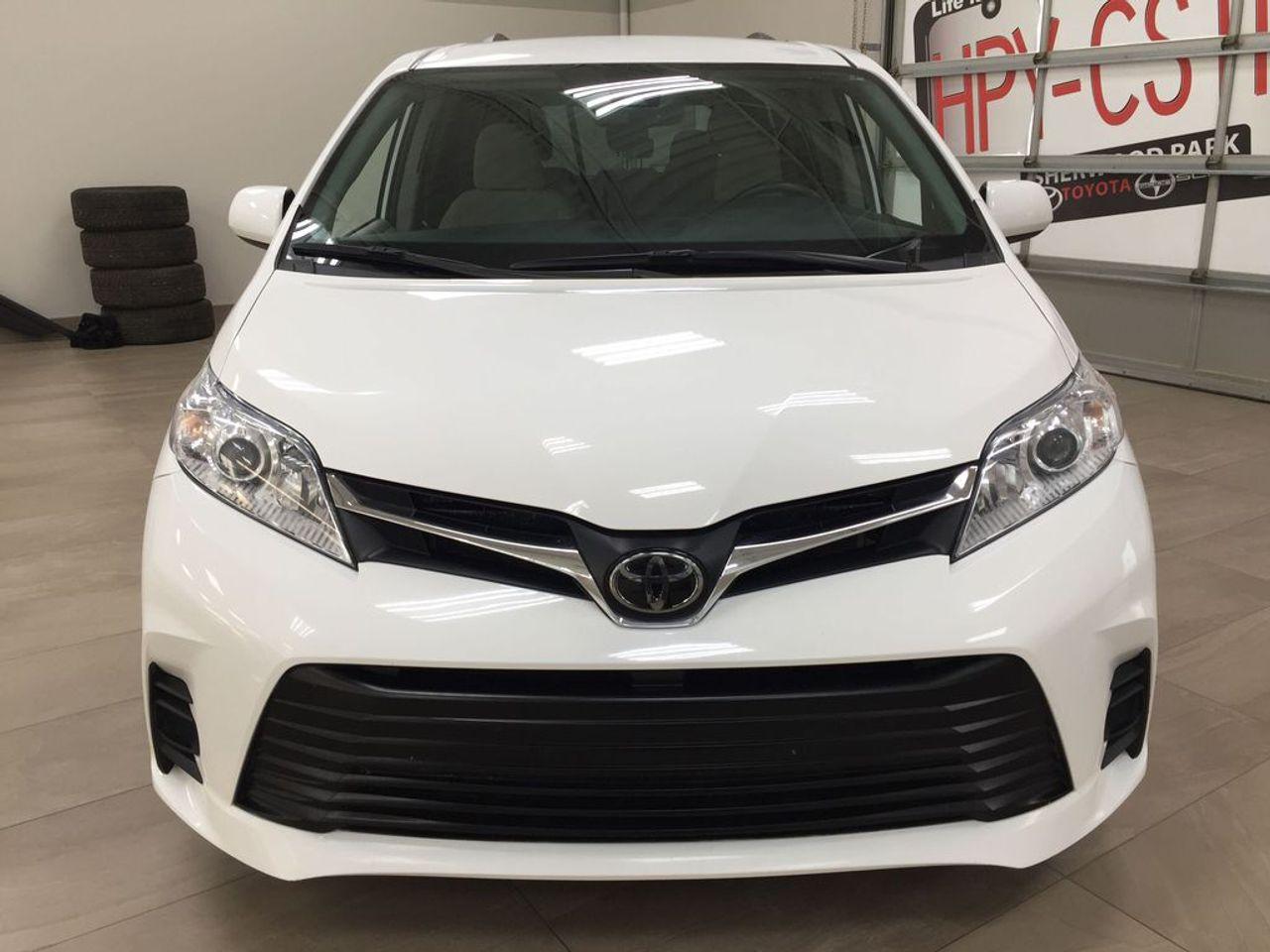 2020 Toyota Sienna LE-1
