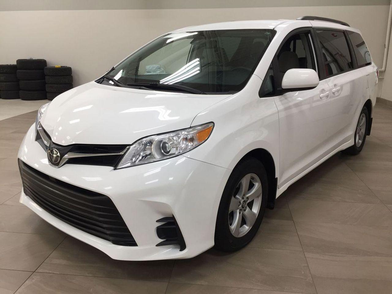 2020 Toyota Sienna LE-2