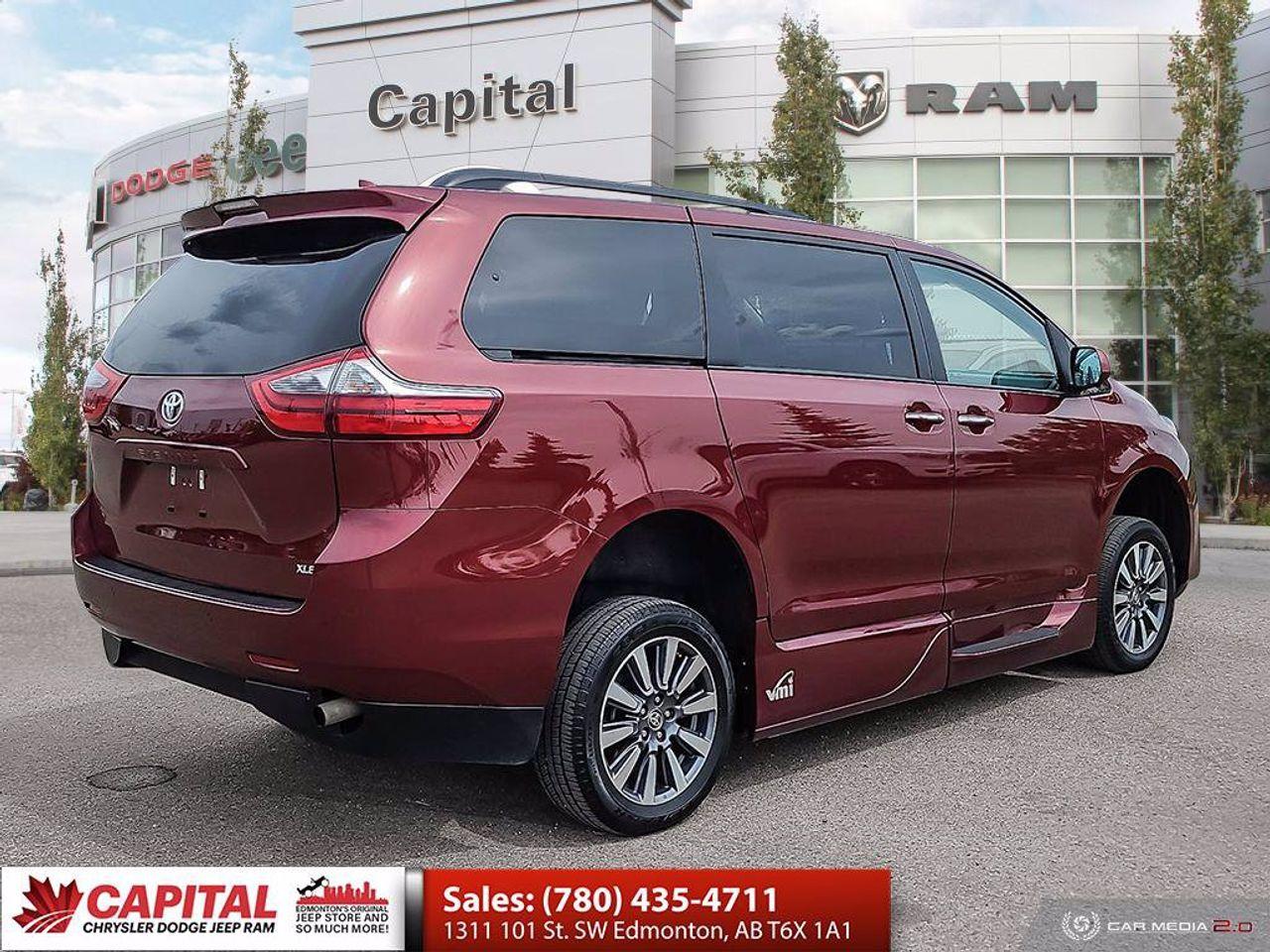 2020 Toyota Sienna XLE-3