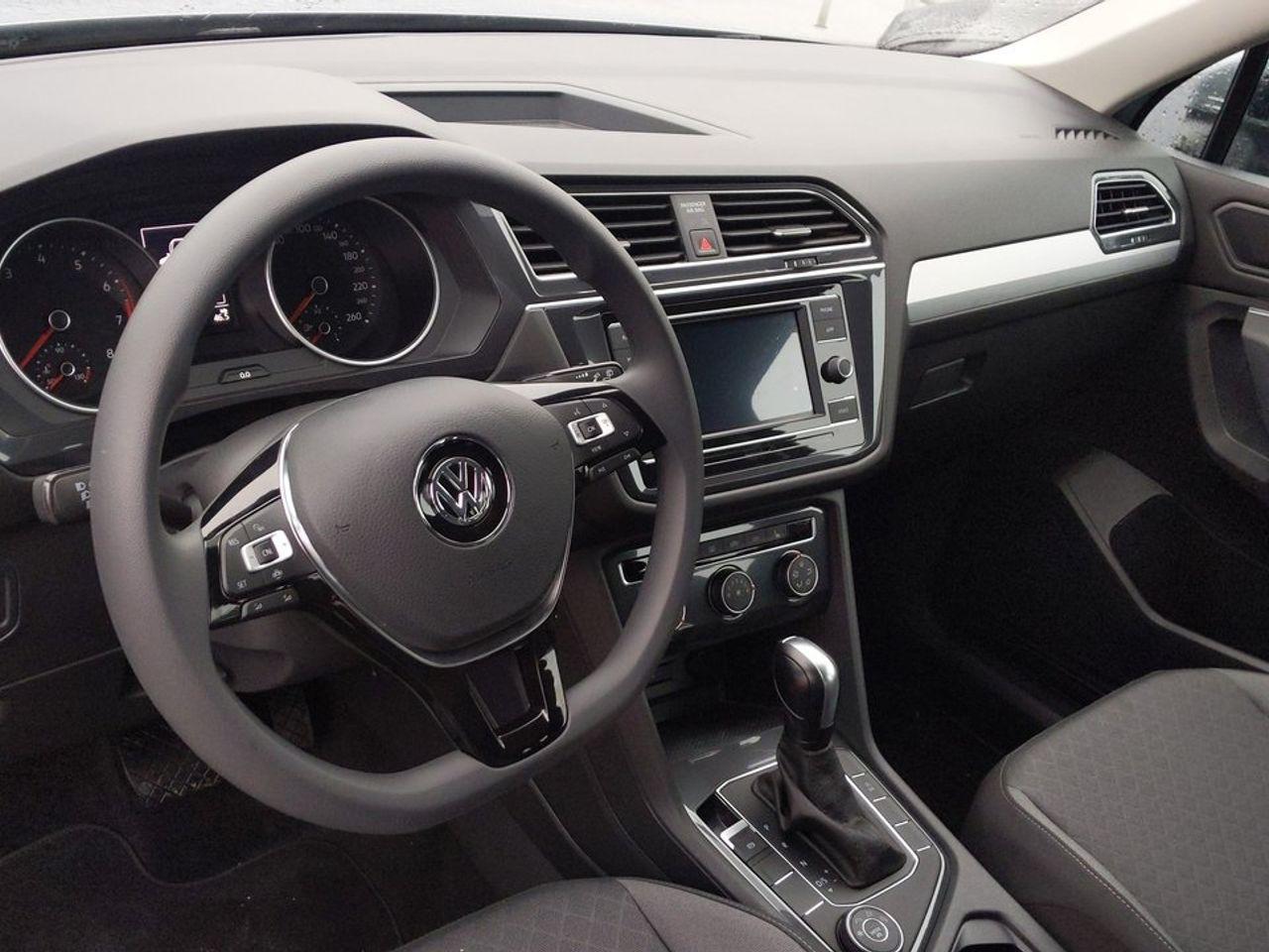 2020 Volkswagen Tiguan Trendline-3