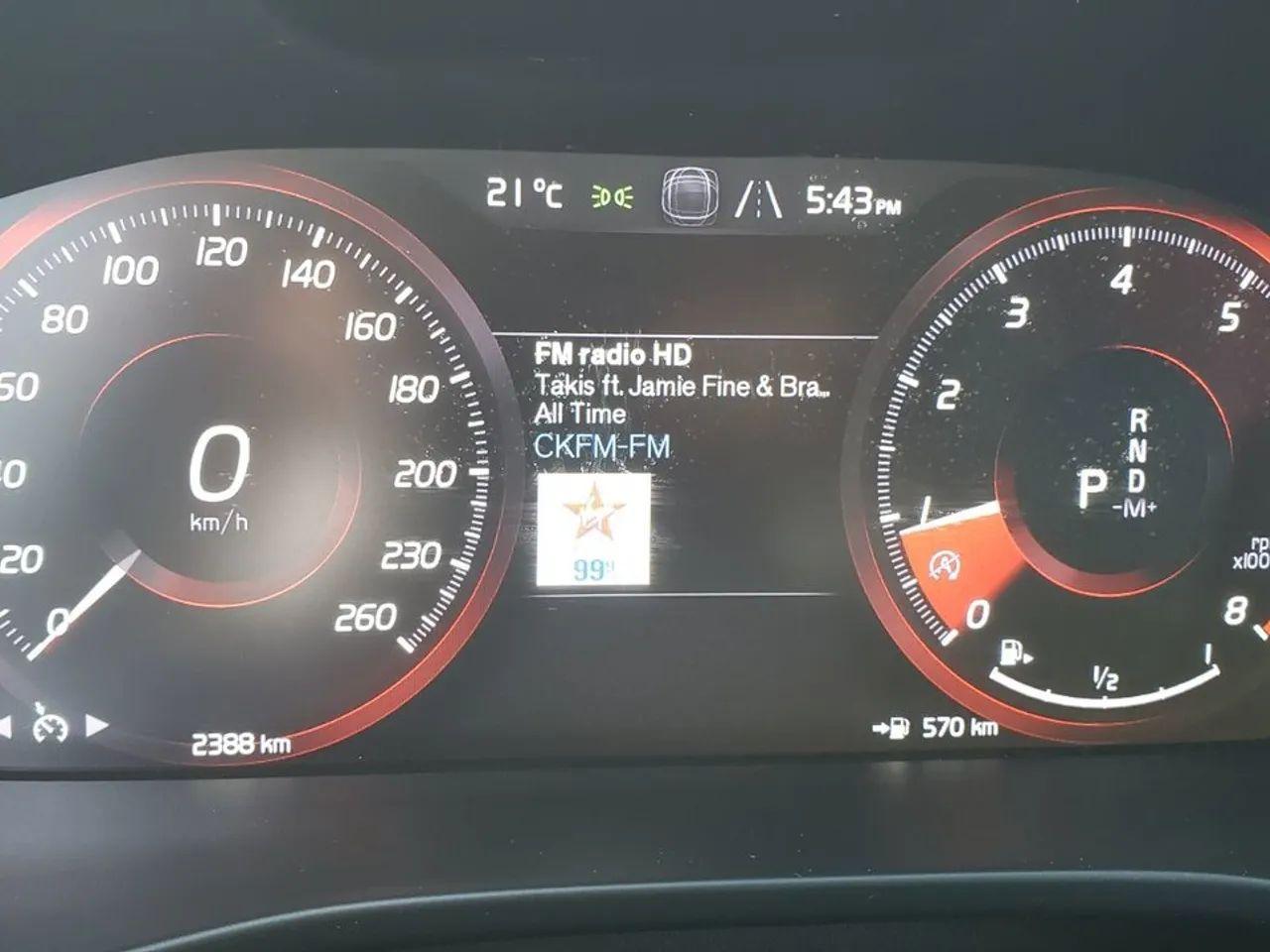 2020 Volvo XC40 T4 Momentum-3