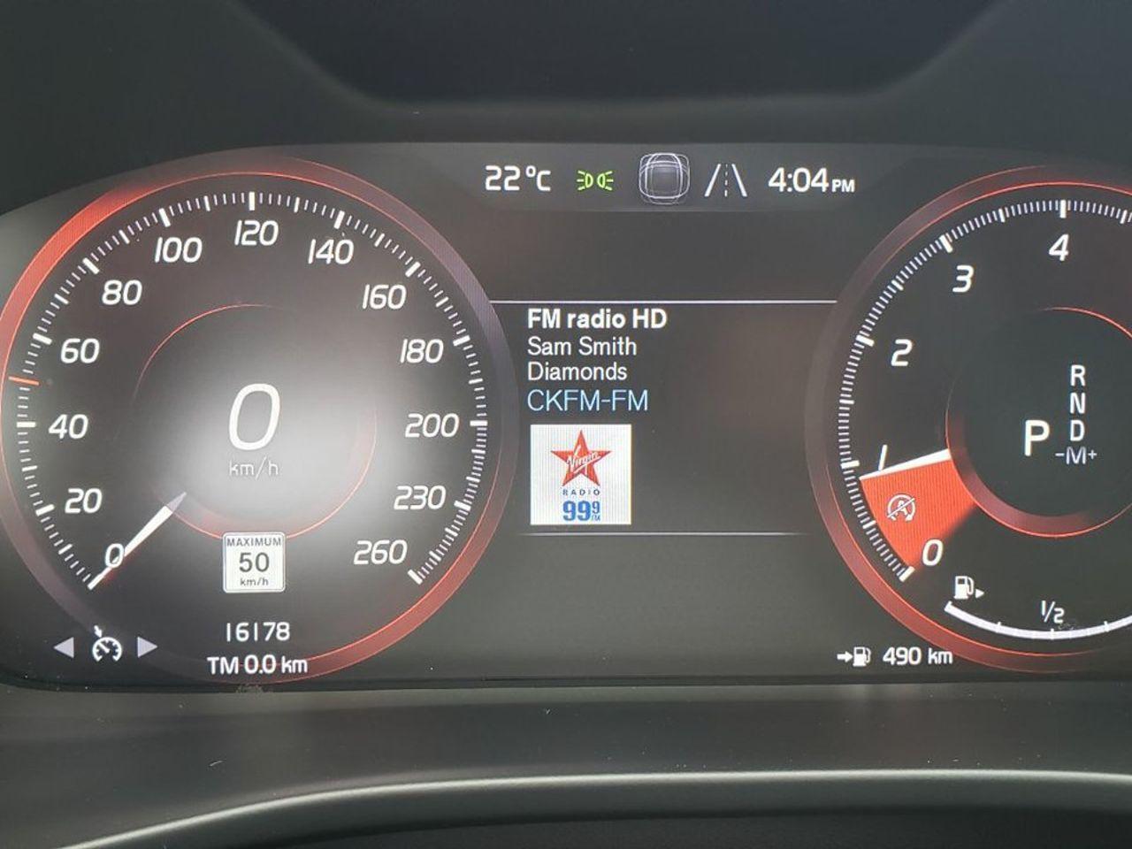 2020 Volvo XC40 T5 Momentum-3