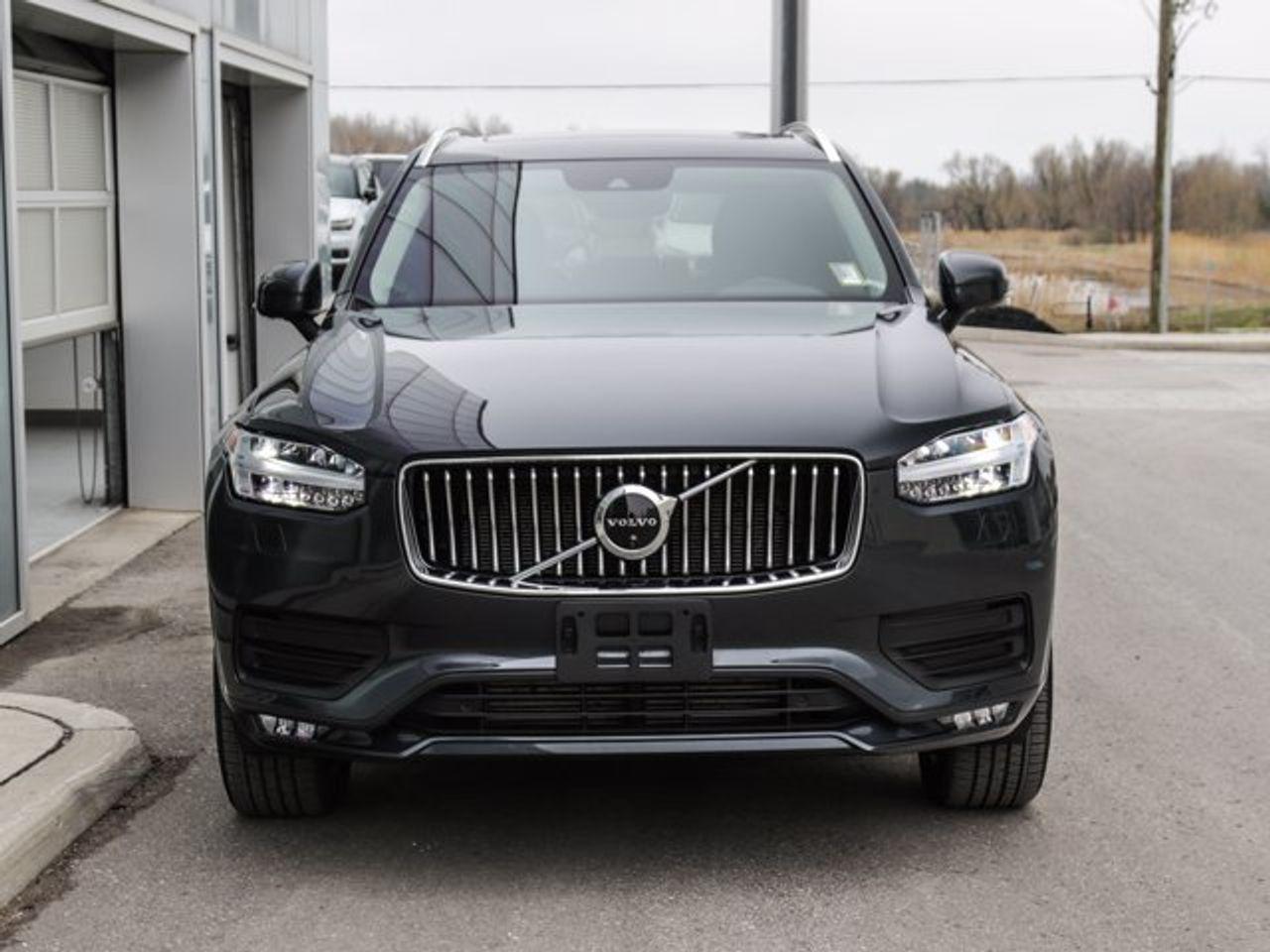 2020 Volvo XC90 T6 Momentum-2