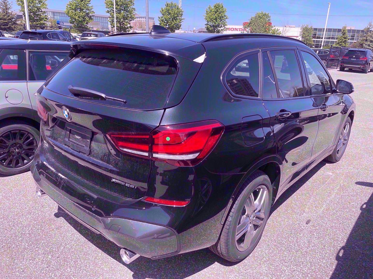 2021 BMW X1 28i-2