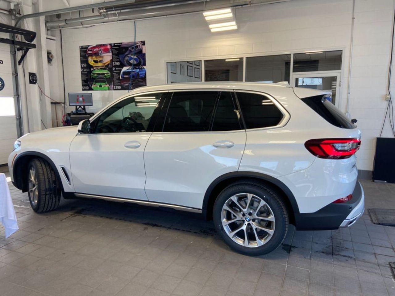 2021 BMW X5 XDrive40i-3