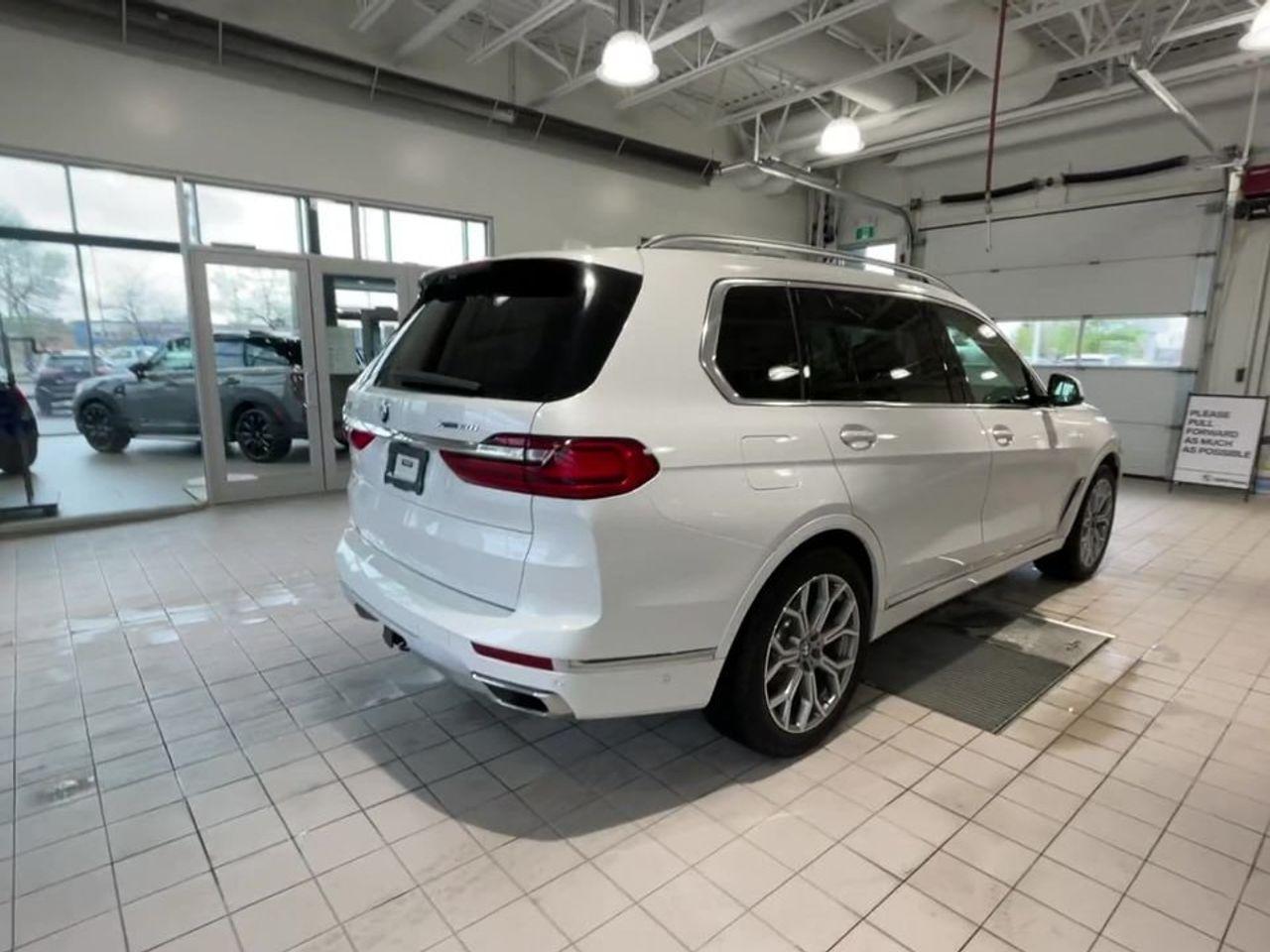 2021 BMW X7 XDrive40i-2