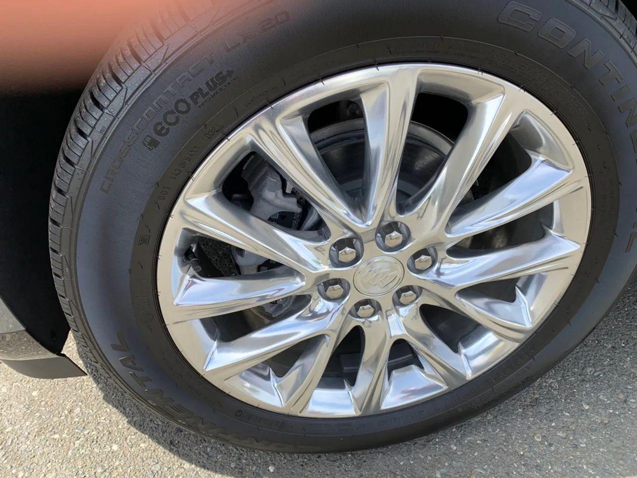 2021 Buick Enclave Essence-3