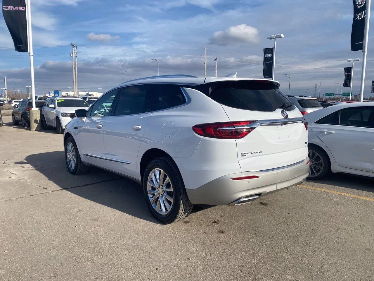 2021 Buick Enclave Essence-4