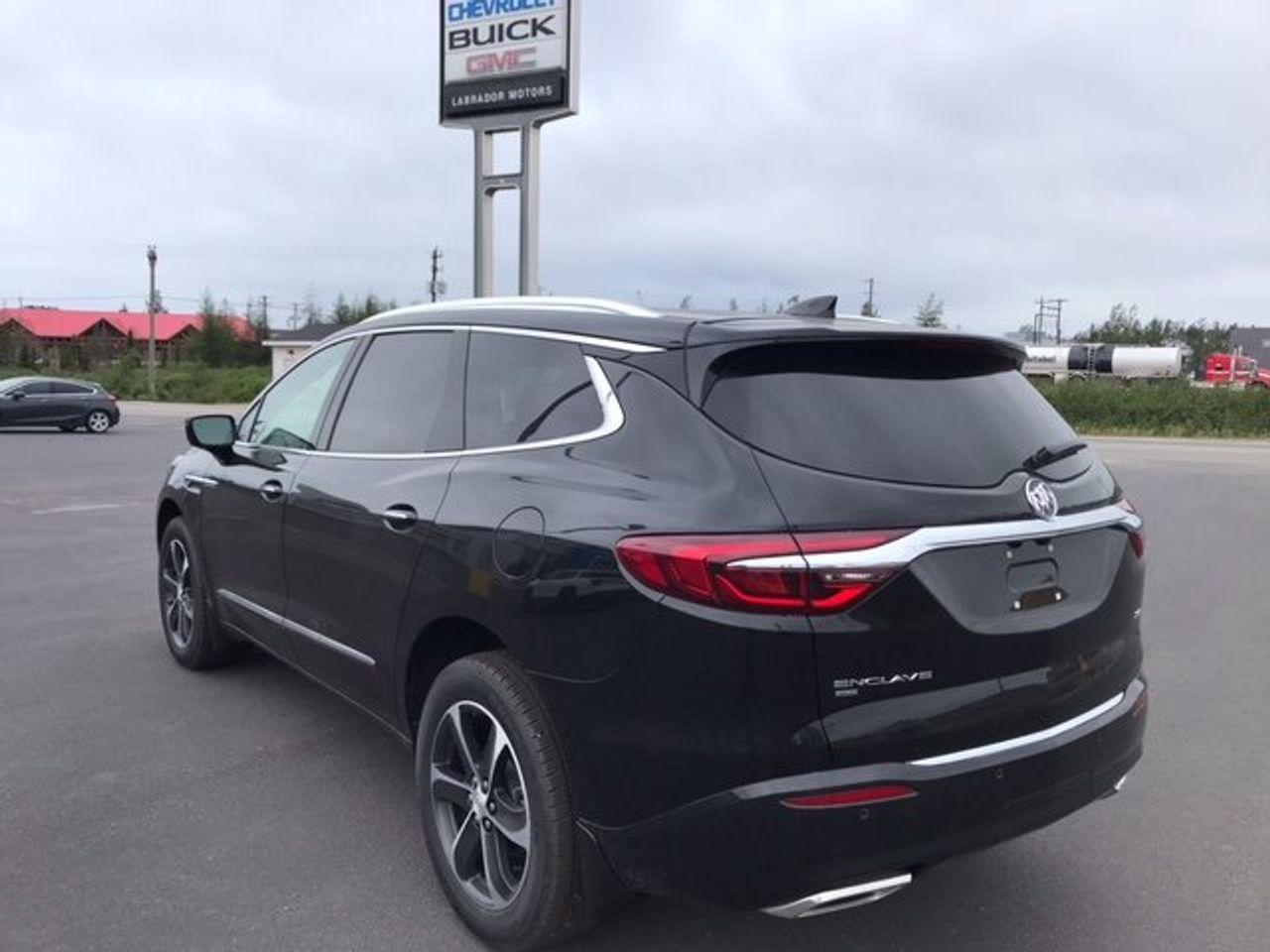 2021 Buick Enclave Essence-2