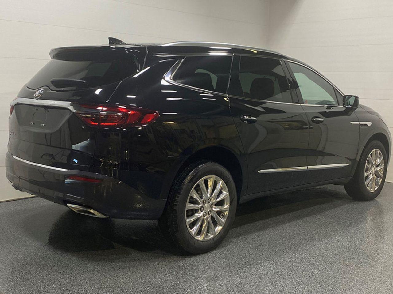 2021 Buick Enclave Essence-2