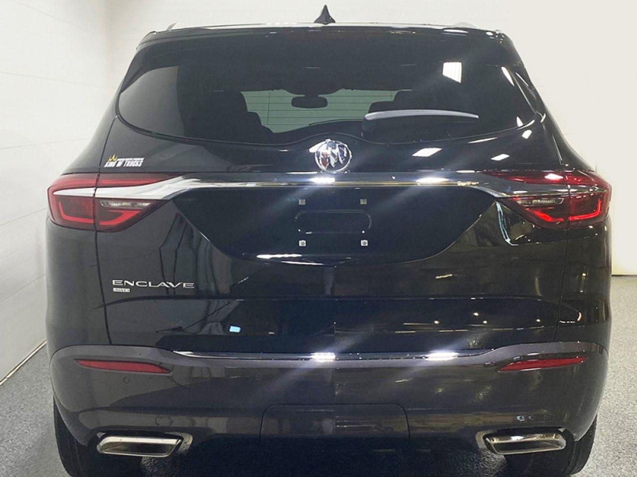 2021 Buick Enclave Essence-3