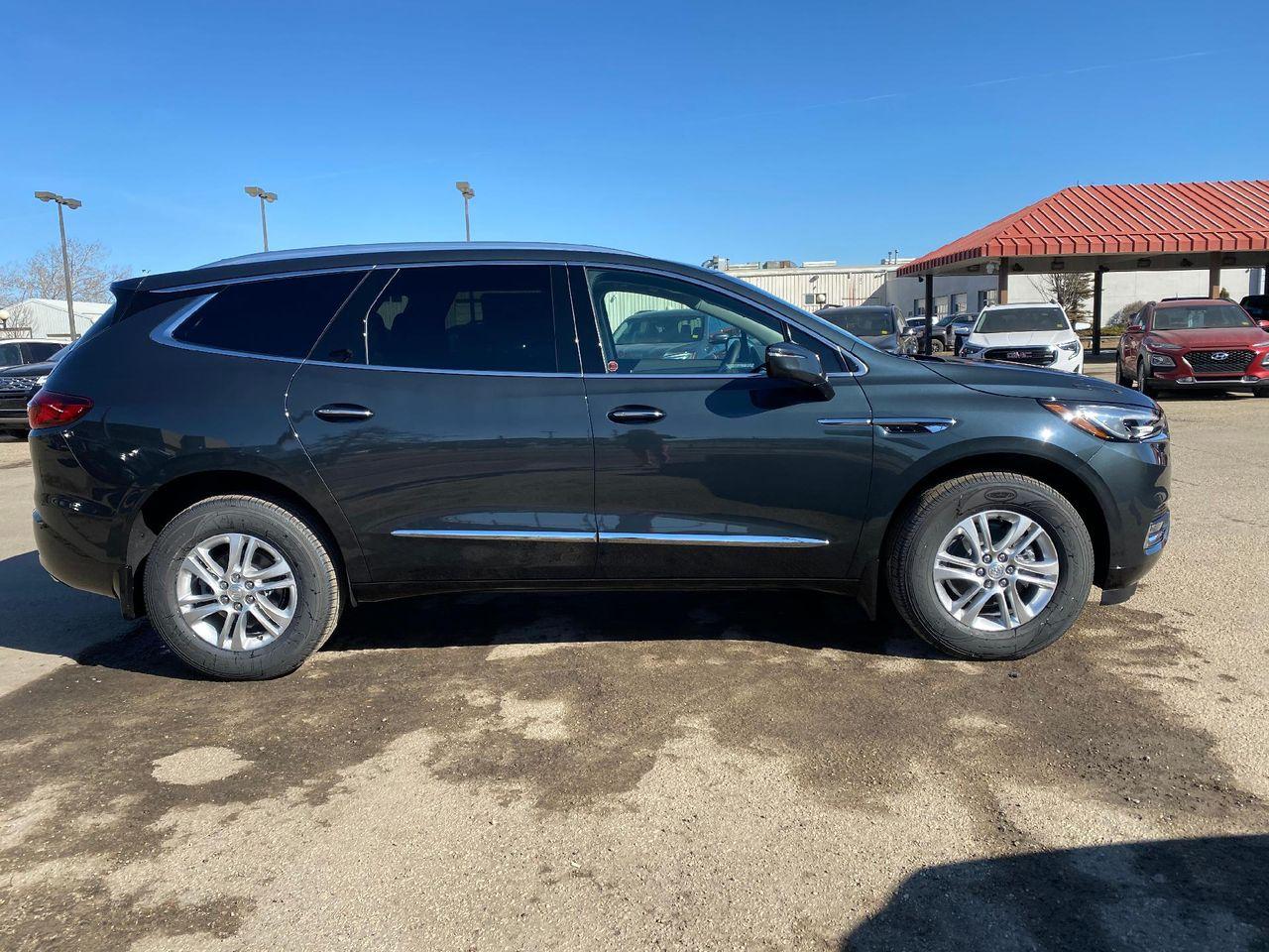 2021 Buick Enclave Essence-3