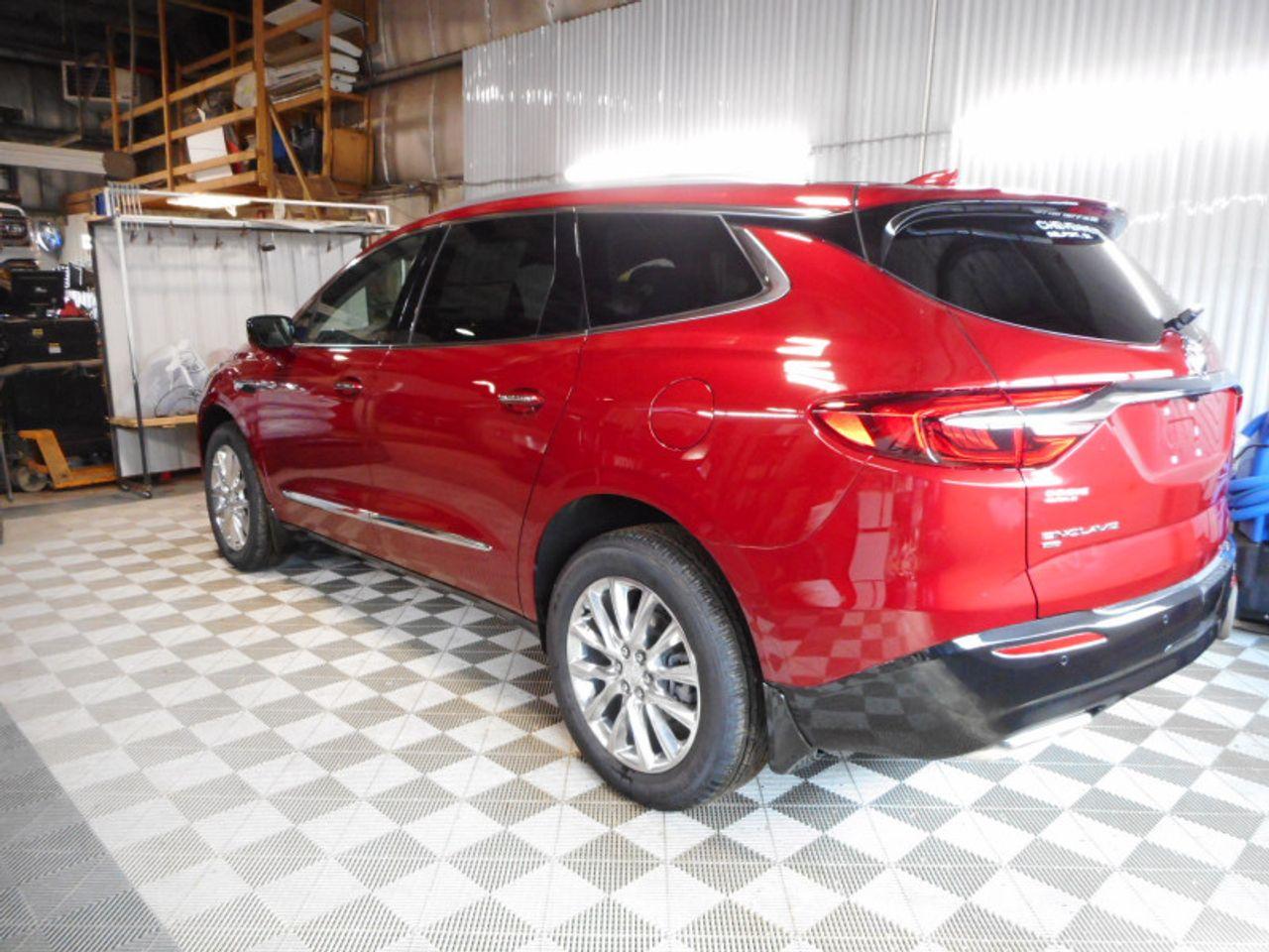 2021 Buick Enclave Essence-3